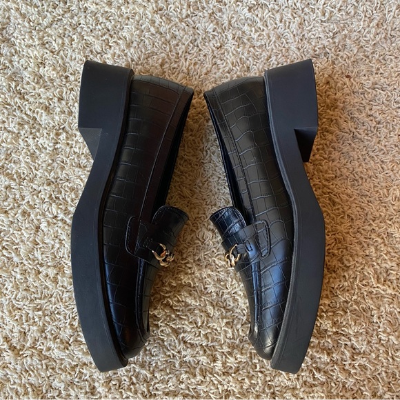 Kenneth Cole Reaction Sienna Lug Loafer - Black - Picture 3 of 9